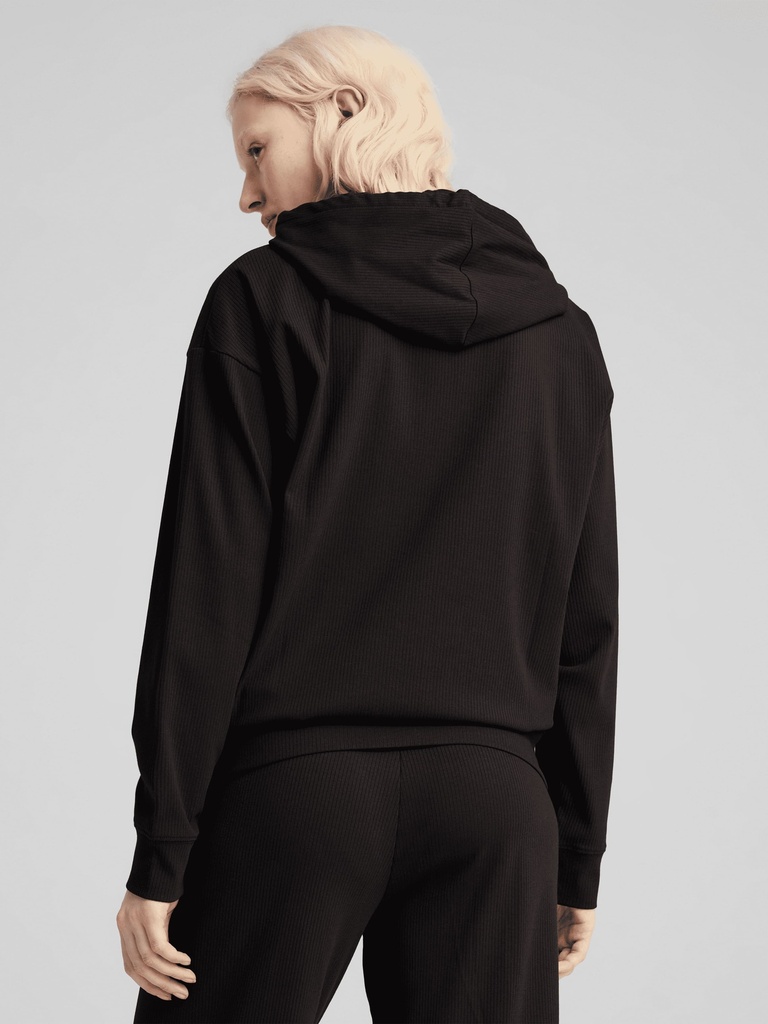 Puma 685023-01 Sudadera de mujer ESS ELEVATED Comfort Rib Hoodie - 2